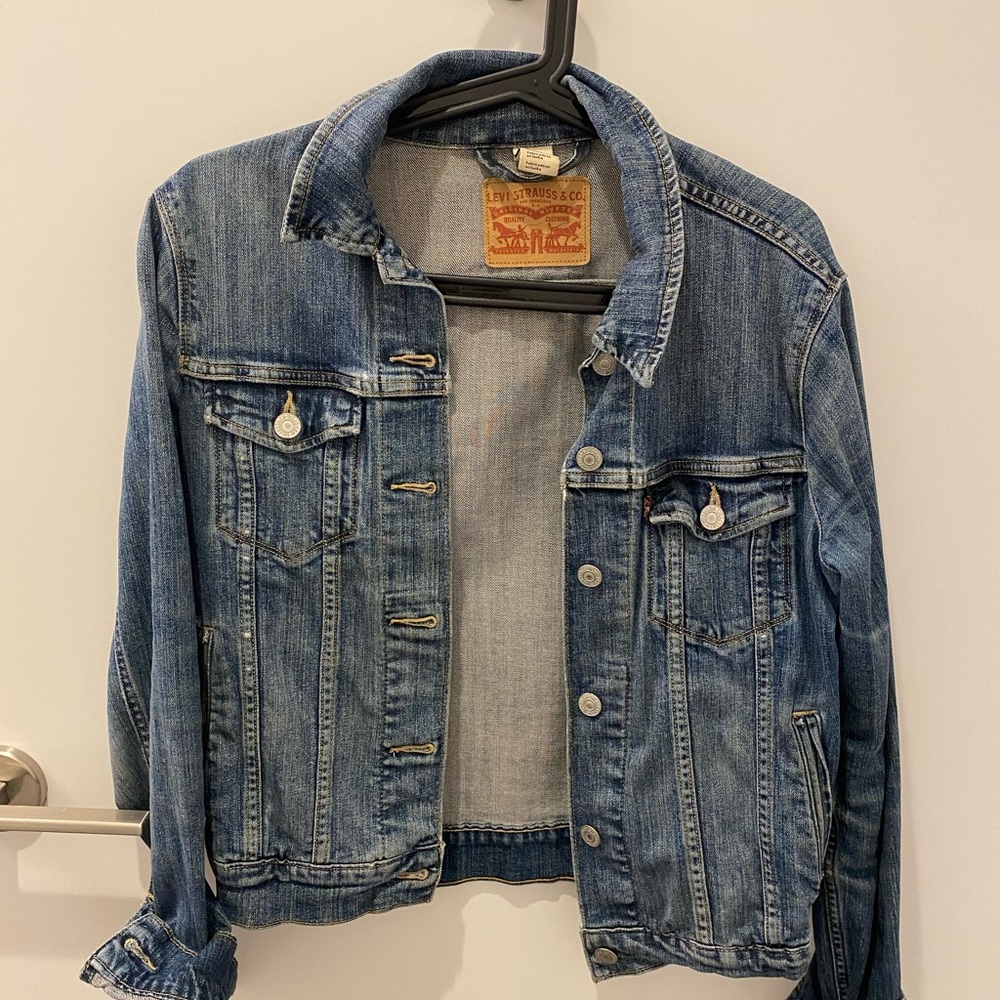 Women’s Levi’s Classic Trucker Denim Jacket